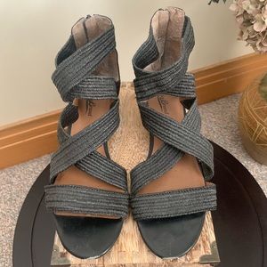 Lucky Brand Mini Wedge Sandals